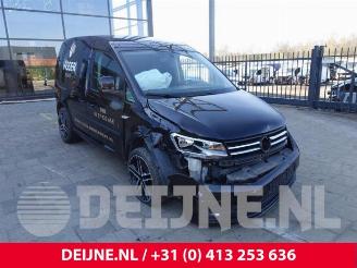 Vrakbiler auto Volkswagen Caddy Caddy IV, Van, 2015 2.0 TDI 150 2019/2