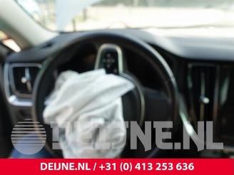 Volvo V-60 V60 Cross Country I (FZ), Combi, 2010 / 2018 2.0 D3 16V picture 22