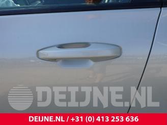 Volvo V-60 V60 Cross Country I (FZ), Combi, 2010 / 2018 2.0 D3 16V picture 14