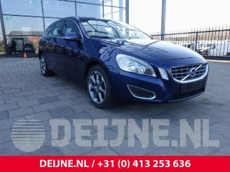 Uttjänta bilar auto Volvo V-60 V60 I (FW/GW), Combi, 2010 / 2018 1.6 T4 16V Flexifuel 2012/7