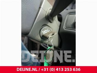 Volvo S-70 S70, Sedan, 1996 / 2000 2.4 20V picture 26