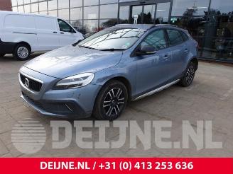 Volvo V-40 V40 Cross Country (MZ), Hatchback 5-drs, 2012 / 2019 1.5 T3 16V Geartronic picture 3