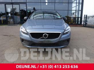 Volvo V-40 V40 Cross Country (MZ), Hatchback 5-drs, 2012 / 2019 1.5 T3 16V Geartronic picture 2
