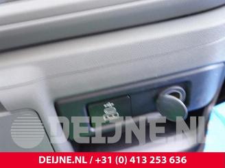 Volkswagen Transporter Transporter T7, Van, 2024 2.0 TDI 150 picture 32
