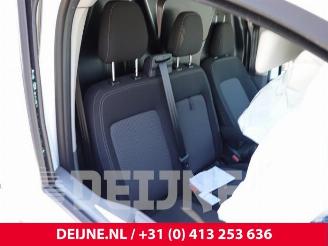Volkswagen Transporter Transporter T7, Van, 2024 2.0 TDI 150 picture 34