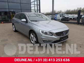 Salvage car Volvo V-60 V60 I (FW/GW), Combi, 2010 / 2018 2.4 D6 20V Plug-in Hybrid AWD 2013/12