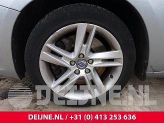 Volvo V-60 V60 I (FW/GW), Combi, 2010 / 2018 2.4 D6 20V Plug-in Hybrid AWD picture 10
