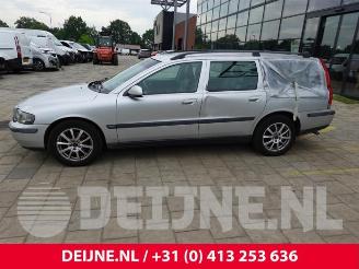 Volvo V-70 V70 (SW), Combi, 1999 / 2008 2.4 20V 140 picture 4
