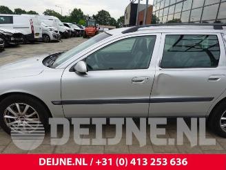 Volvo V-70 V70 (SW), Combi, 1999 / 2008 2.4 20V 140 picture 15
