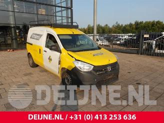 Vrakbiler auto Dacia Dokker Dokker (0S), MPV, 2012 / 2021 1.5 dCi 75 2015/11