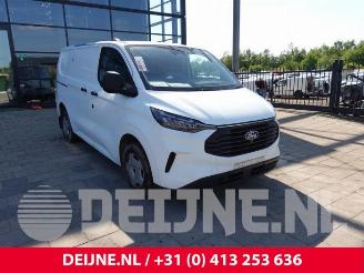 Salvage car Ford Transit  2023/8