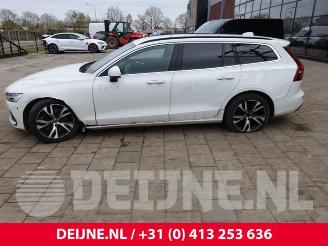 Volvo V-60 V60 II (ZW), Combi, 2018 2.0 B5 16V Mild Hybrid Geartronic picture 3