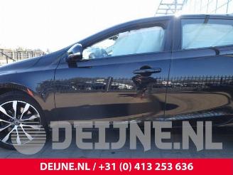 Volvo V-40 V40 (MV), Hatchback 5-drs, 2012 / 2019 2.0 T3 16V picture 16