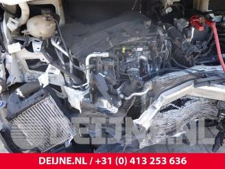 Peugeot Expert Expert (V1/VA/VB/VE/VF/VT/VY), Van, 2016 2.0 Blue HDi 180 16V picture 35