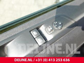 Peugeot Expert Expert (V1/VA/VB/VE/VF/VT/VY), Van, 2016 2.0 Blue HDi 180 16V picture 33