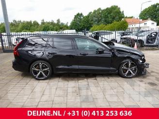 Volvo V-60 V60 II (ZW), Combi, 2018 2.0 T6 16V Plug-in Hybrid AWD picture 8