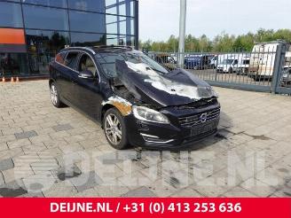 Uttjänta bilar auto Volvo V-60 V60 I (FW/GW), Combi, 2010 / 2018 2.4 D6 20V Plug-in Hybrid AWD 2013/7