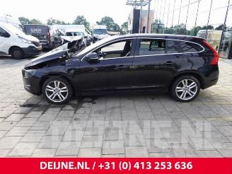 Volvo V-60 V60 I (FW/GW), Combi, 2010 / 2018 2.4 D6 20V Plug-in Hybrid AWD picture 4