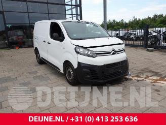 Vaurioauto  passenger cars Citroën Jumpy Jumpy, Van, 2016 1.6 Blue HDi 95 2017/4