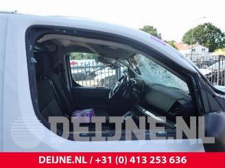 Peugeot Expert Expert (V1/VA/VB/VE/VF/VT/VY), Van, 2016 e-Expert picture 33