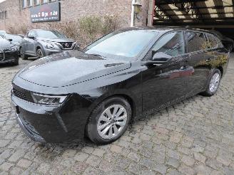 krockskadad bil auto Opel Astra Sports Tourer Business Edition 2023/9
