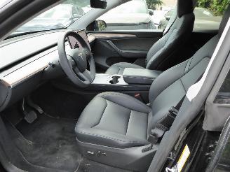 Tesla Model Y  picture 12