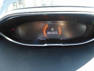 Peugeot 5008 Allure picture 12