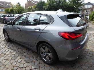 BMW 1-serie 116 d Advantage picture 8