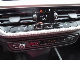 BMW 1-serie 116 d Advantage picture 19