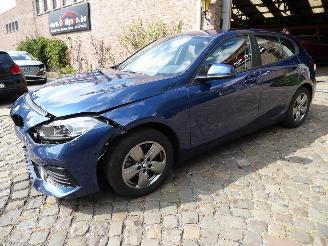 uszkodzony samochody osobowe BMW 1-serie 116i Advantage 2024/2