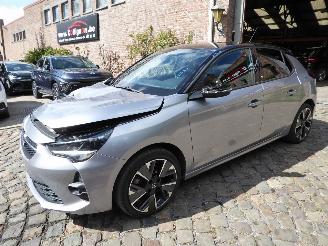 Schadeauto Opel Corsa-E GS Line 2021/2