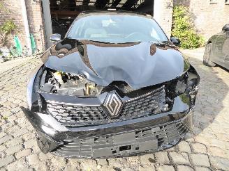 Renault Clio Techno picture 3