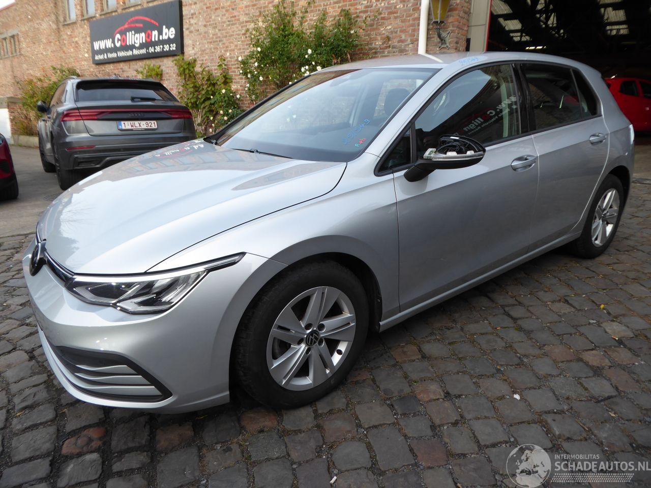 Volkswagen Golf VIII Lim. Life eTSI