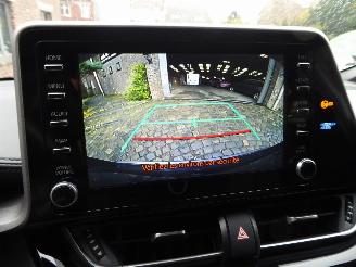 Toyota CH-R Hybrid picture 21