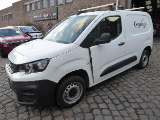 Voiture accidenté Peugeot Partner Premium L1 2021/5