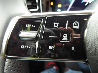 Renault 5 5 E-Tech Electric 150 Comfort Range Iconic Five picture 16