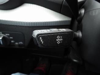 Audi Q2 35 TFSI S line picture 17