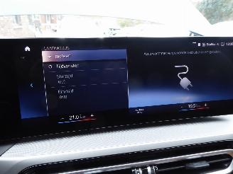 BMW 3-serie 320e Hyb picture 22