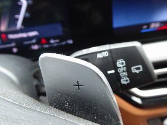 BMW 3-serie 320e Hyb picture 16