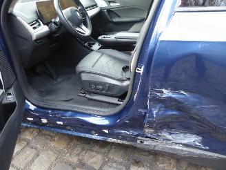 BMW iX1 30 xDrive picture 11