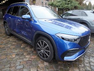 Mercedes EQB 250+ AMG Line picture 4