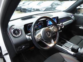 Mercedes EQB 300 4Matic AMG Line picture 23