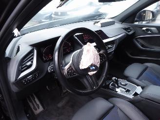 BMW 1-serie 116 d M Sport picture 16