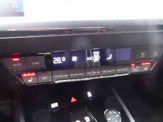 Audi Q4 e-tron Sportback 35 e-tron S Line picture 25