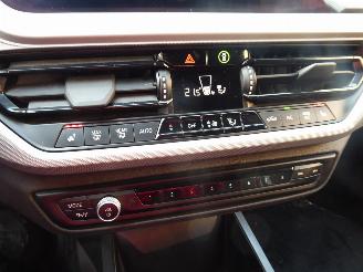 BMW 1-serie 116 i Advantage picture 17