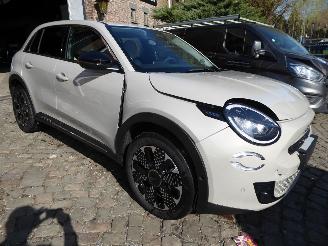 Fiat 600 Hybrid La Prima picture 5