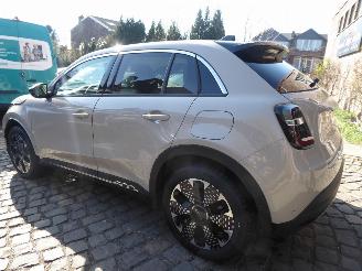 Fiat 600 Hybrid La Prima picture 8