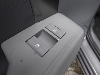 Kia EV3 Business+ 81.4 kwh picture 12