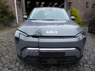 Kia EV3 Business+ 81.4 kwh picture 2