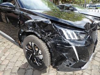 Peugeot 2008 e- GT picture 4